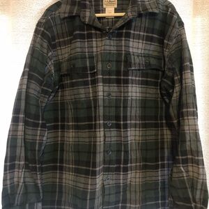 L.L. Bean Green and Black Plaid Casual Button Down Shirt